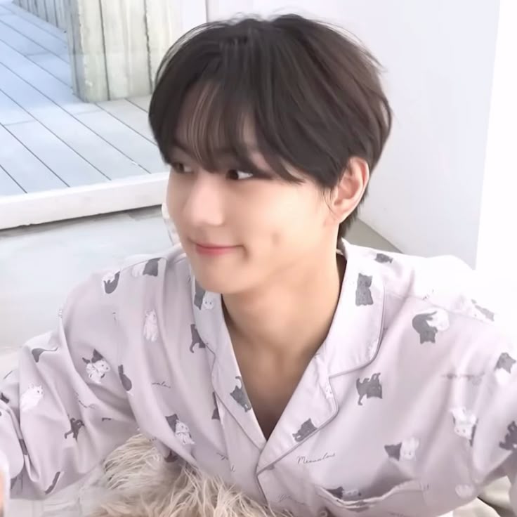 Behind-the-scenes cut of Jungwon (ENHYPEN)