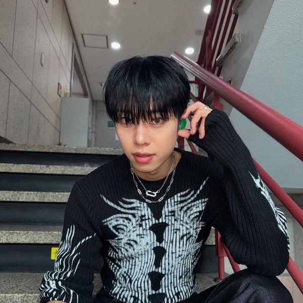 AB6IX キムドンヒョン サイン トレカ AB6IX キムドンヒョン サイン トレカ AB6IX キムドンヒョン