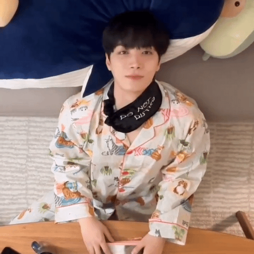 Behind-the-scenes cut of Kim Jonghyeon