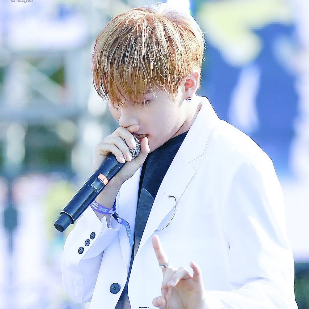 Potret di balik layar MONSTA X