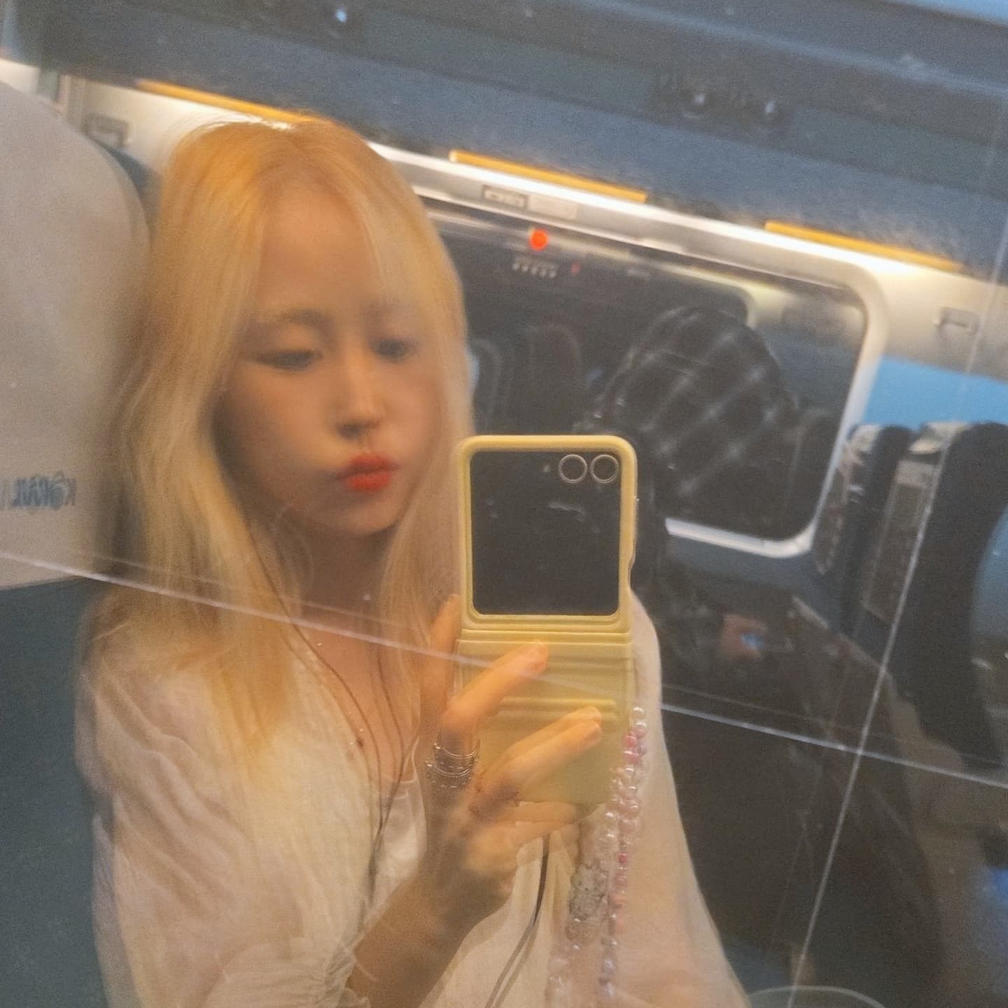 Latest photo of Lee Sujeong (Lovelyz)