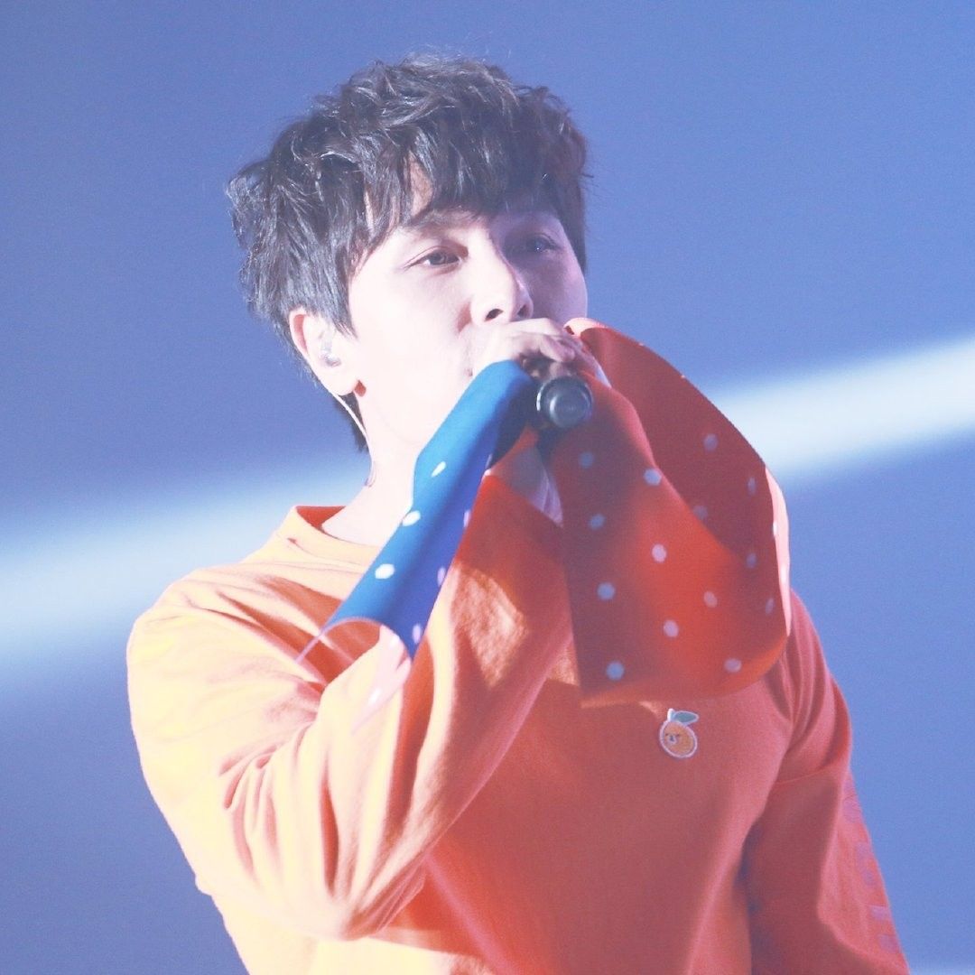 Latest photo of Kim Dongwan (SHINHWA)