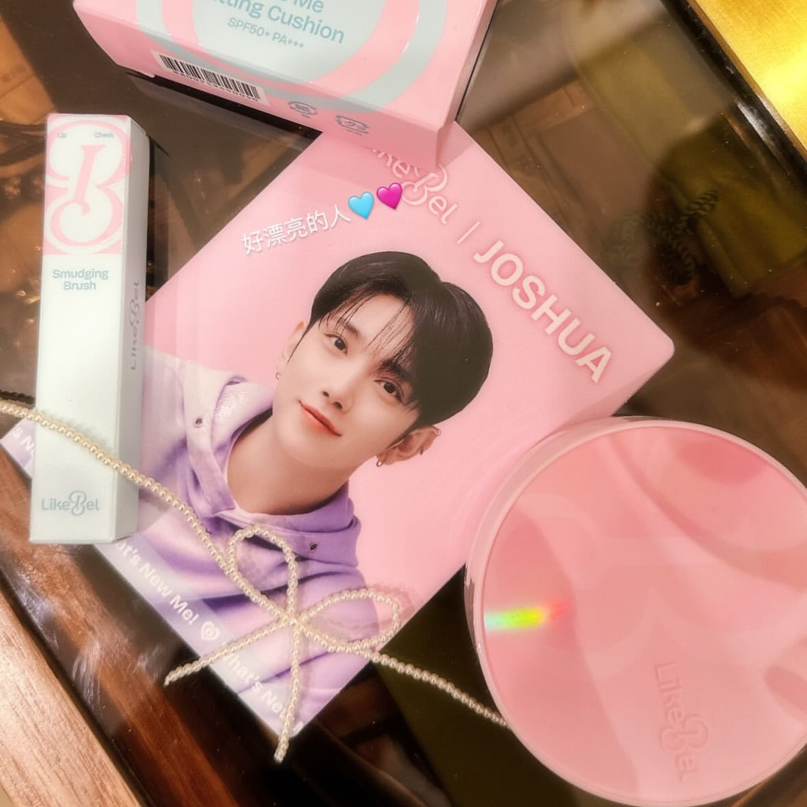 A moment captured by Joshua (SEVENTEEN)'s fan