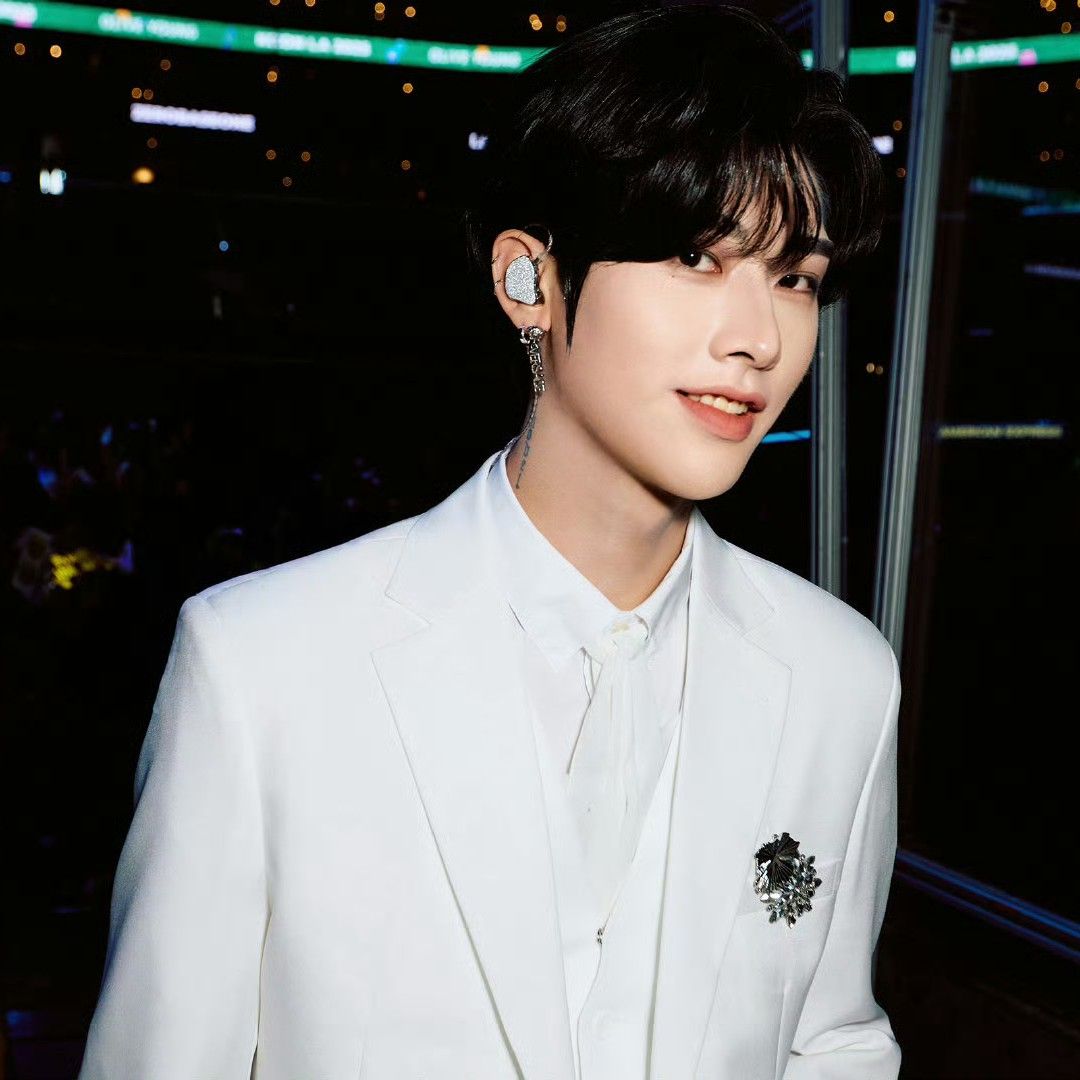 Latest photo of Ricky (ZEROBASEONE)