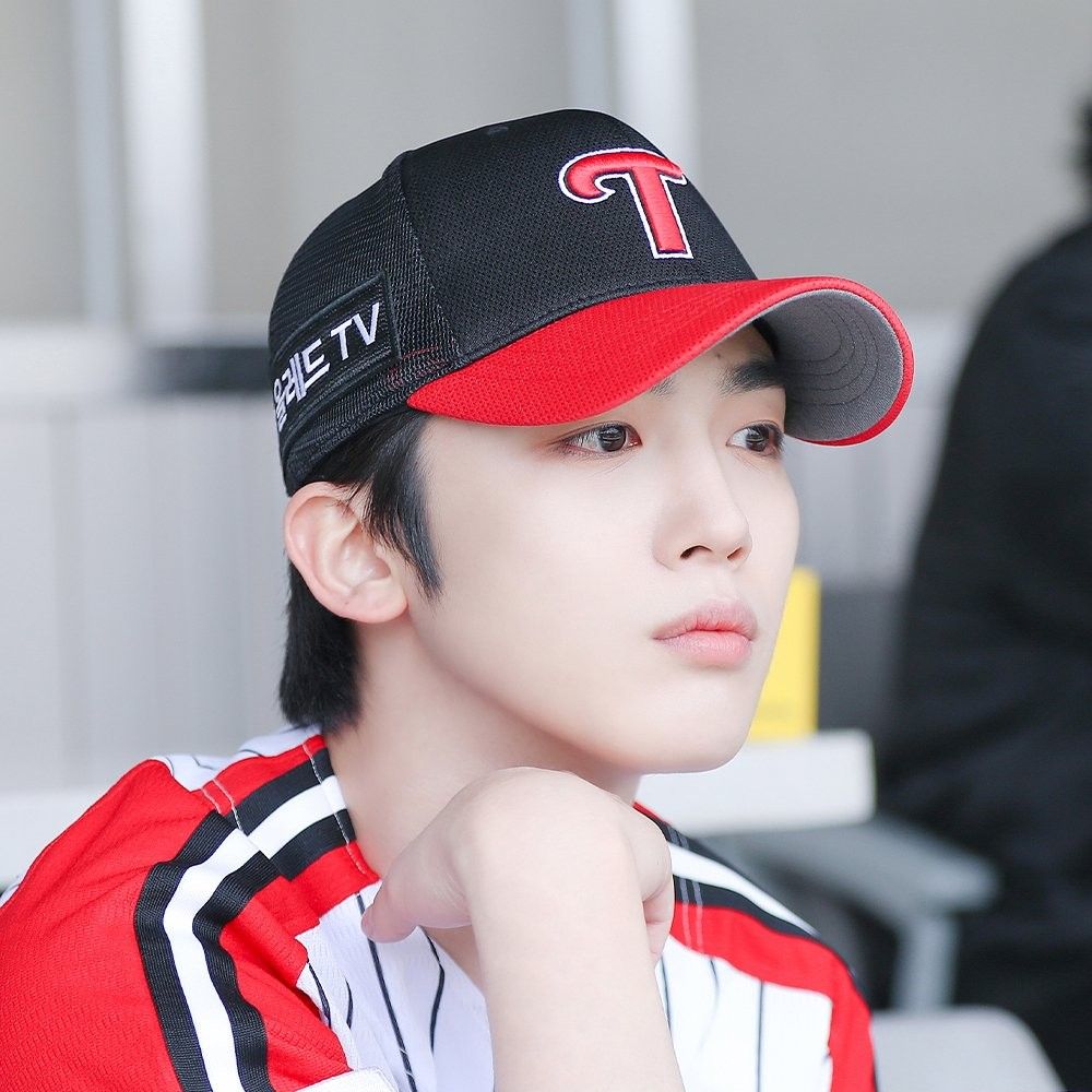 A moment captured by Kim Yohan (WEi)'s fan