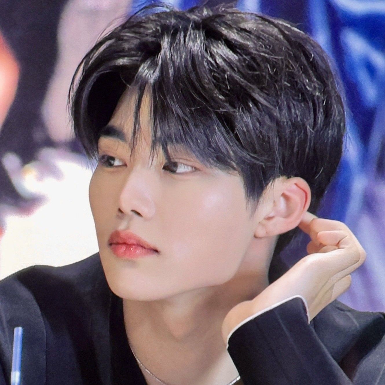 Foto aktivitas terbaru Park Gunwook (ZEROBASEONE)