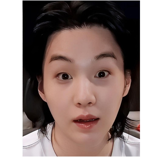 슈가 (방탄소년단)의 최신 사진