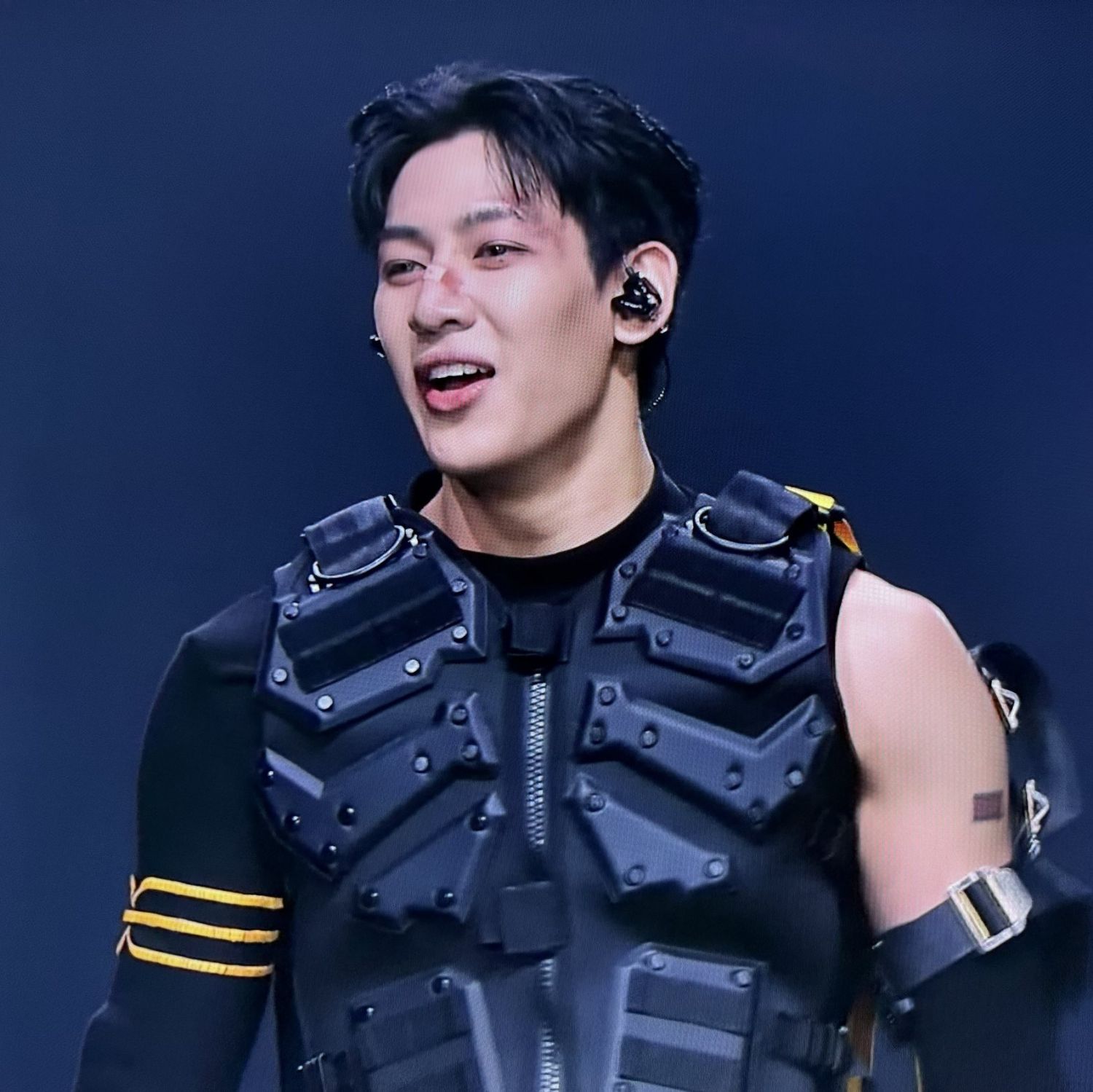 Latest photo of Bambam (GOT7)