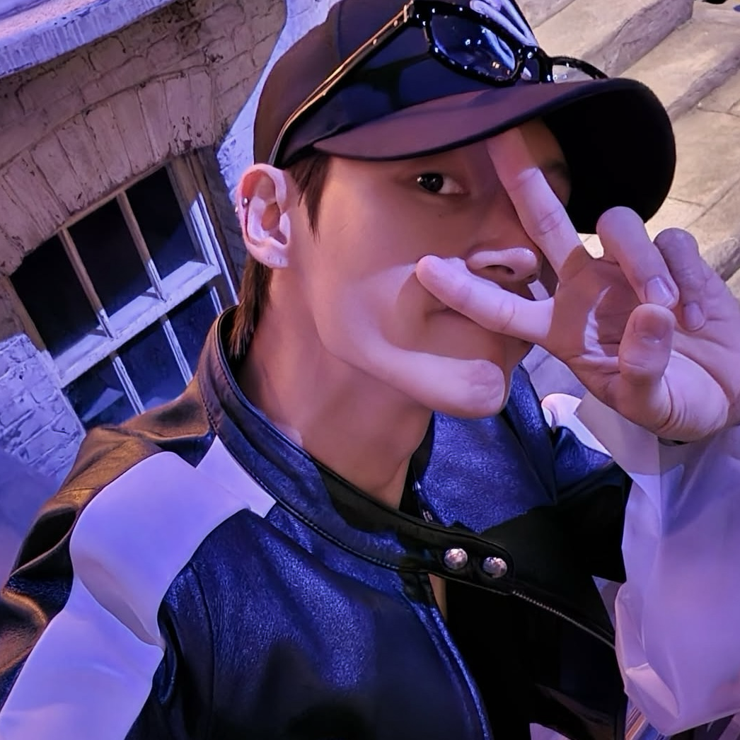 友榮 (ATEEZ)粉丝拍下的瞬间