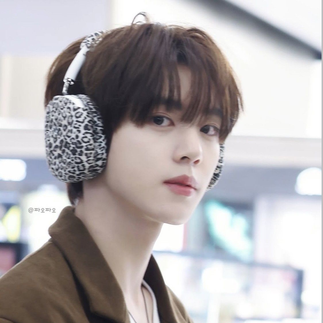 Recent activity shot of Han Yujin (ZEROBASEONE)