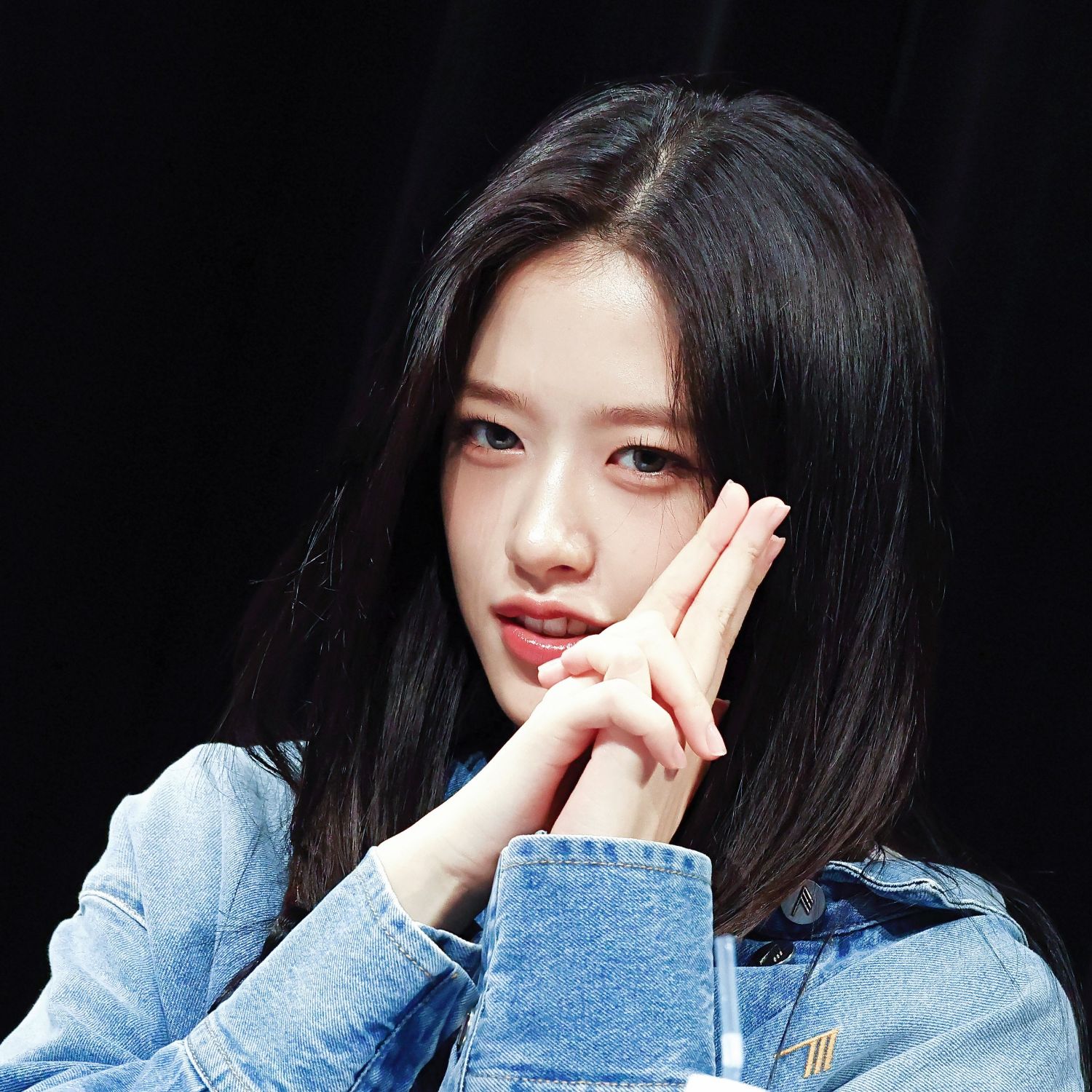 안유진 (IVE)의 비하인드 컷