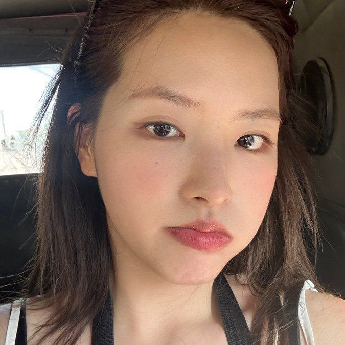 Latest photo of Hyeju (Loossemble)