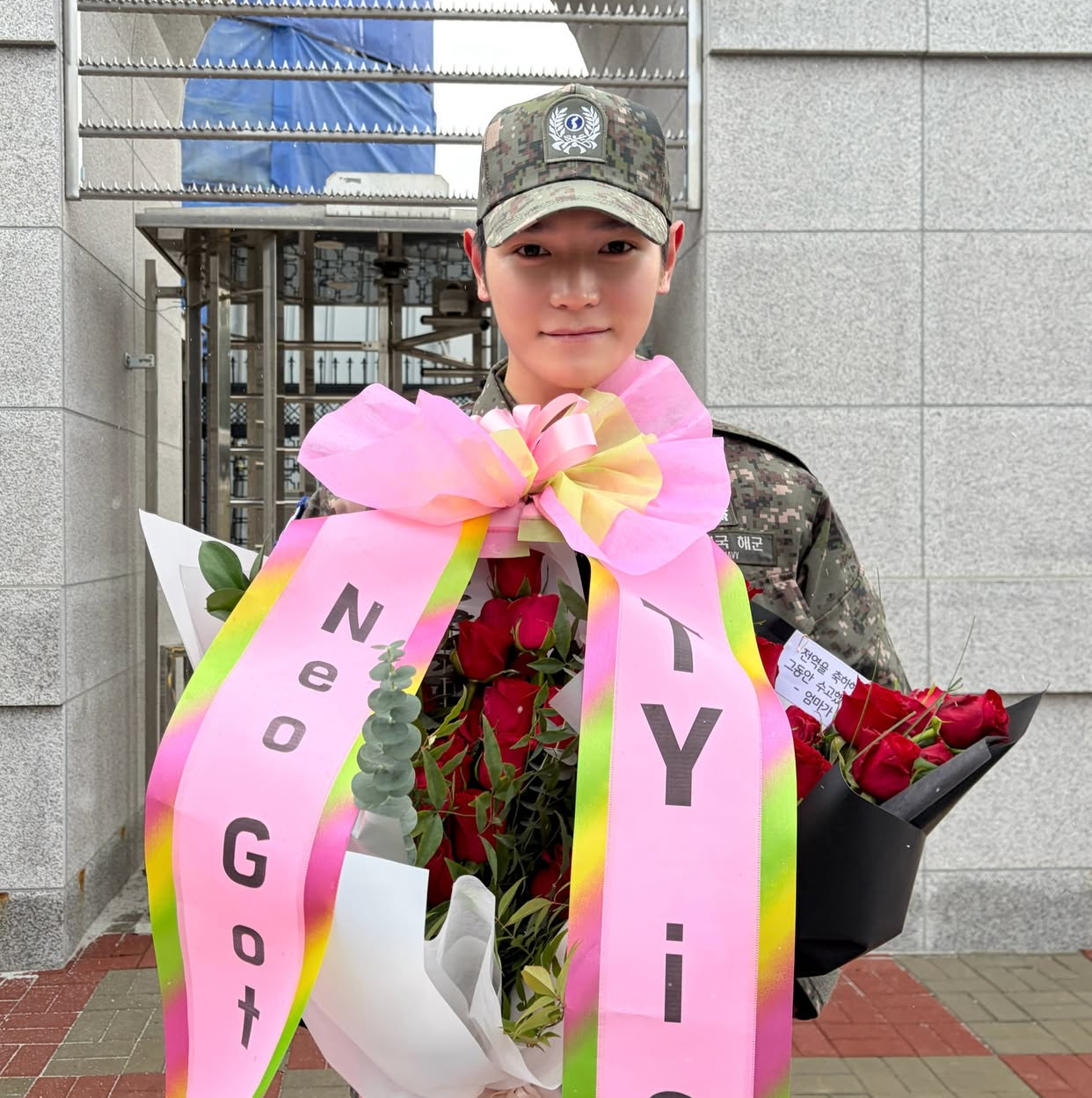 A moment captured by Taeyong (NCT 127)'s fan