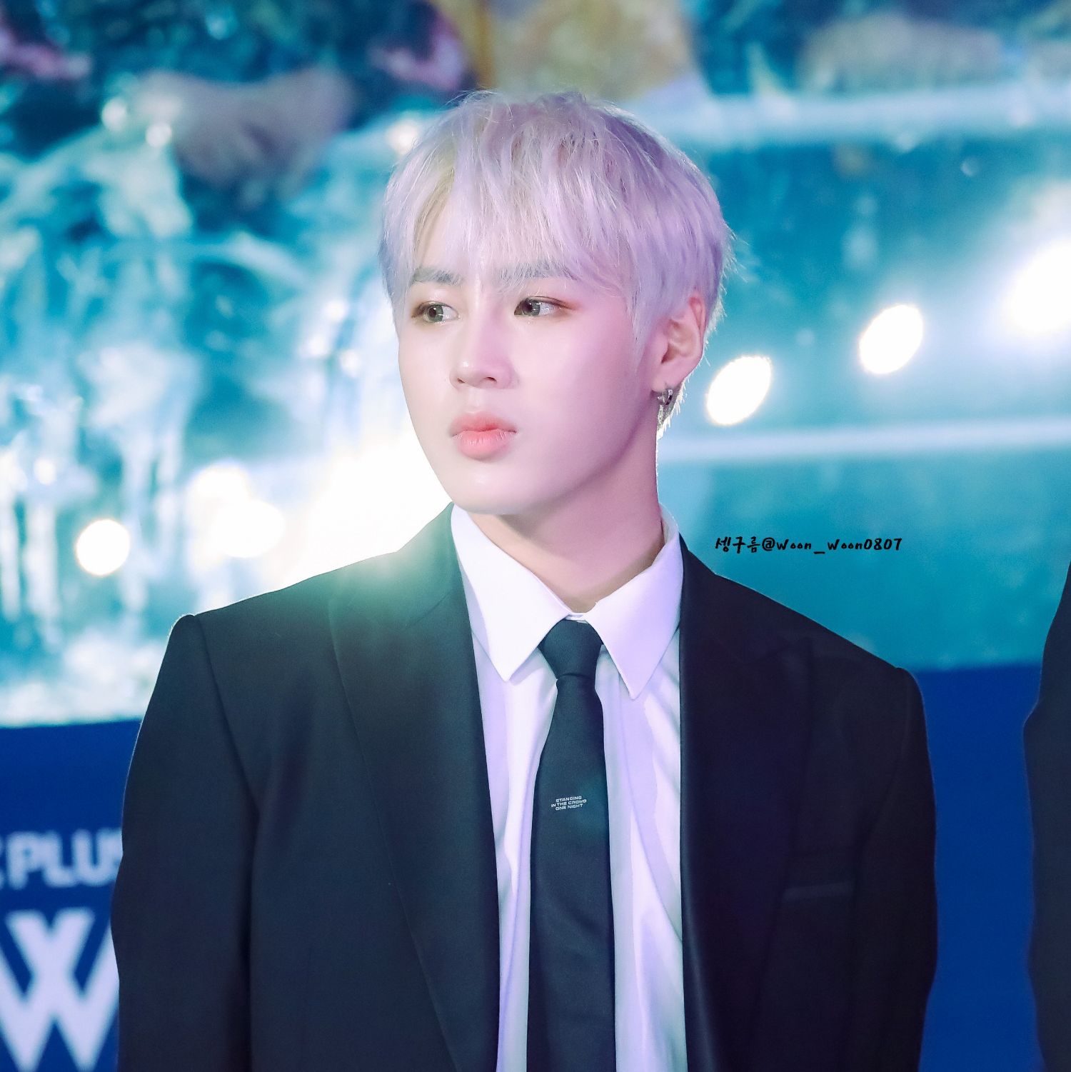 Behind-the-scenes cut of Ha Sungwoon