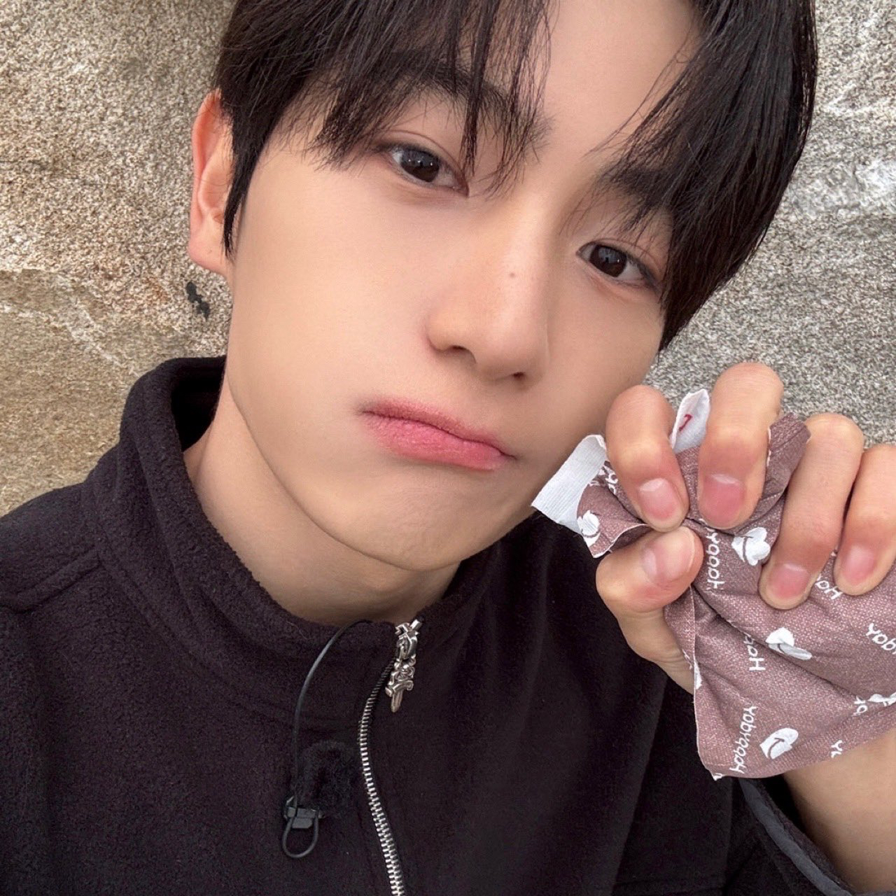 A moment captured by THE BOYZ's fan