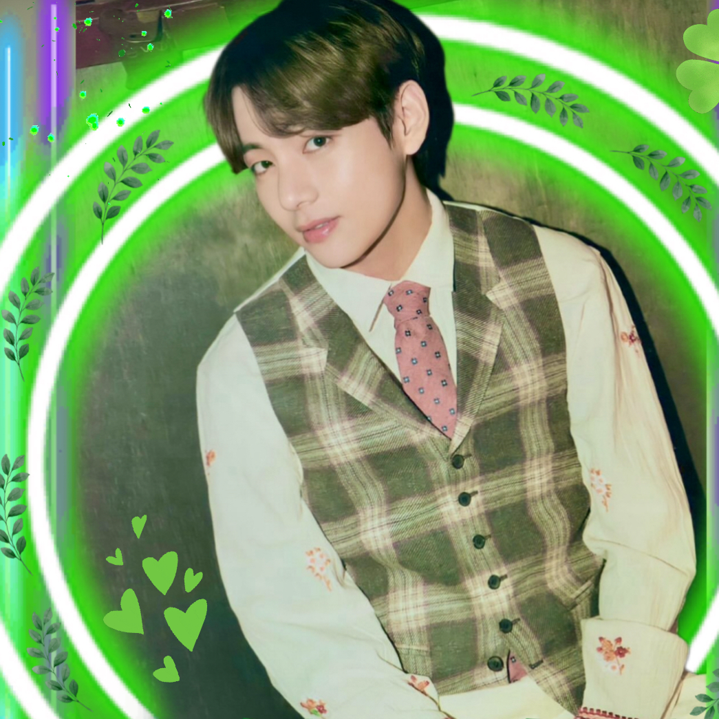 Latest photo of V (BTS)