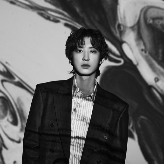 Behind-the-scenes cut of Chanyeol (EXO)