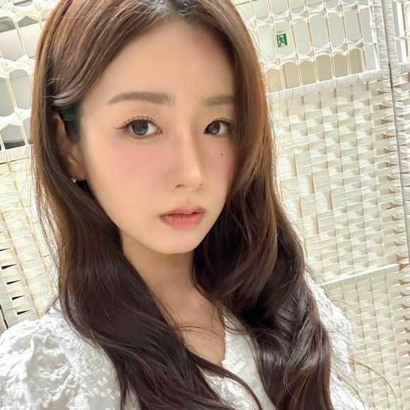 A moment captured by Yoon Bomi (Apink)'s fan