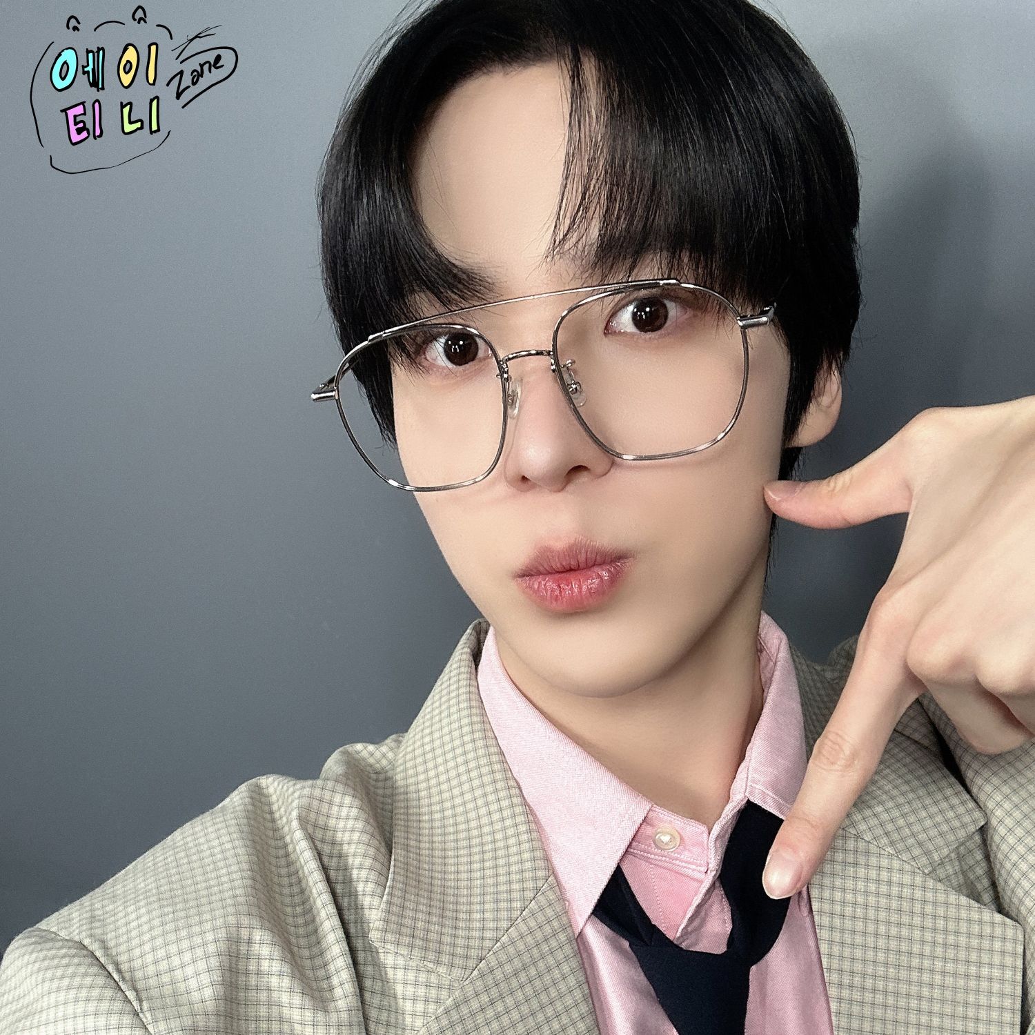 윤호 (에이티즈)의 비하인드 컷