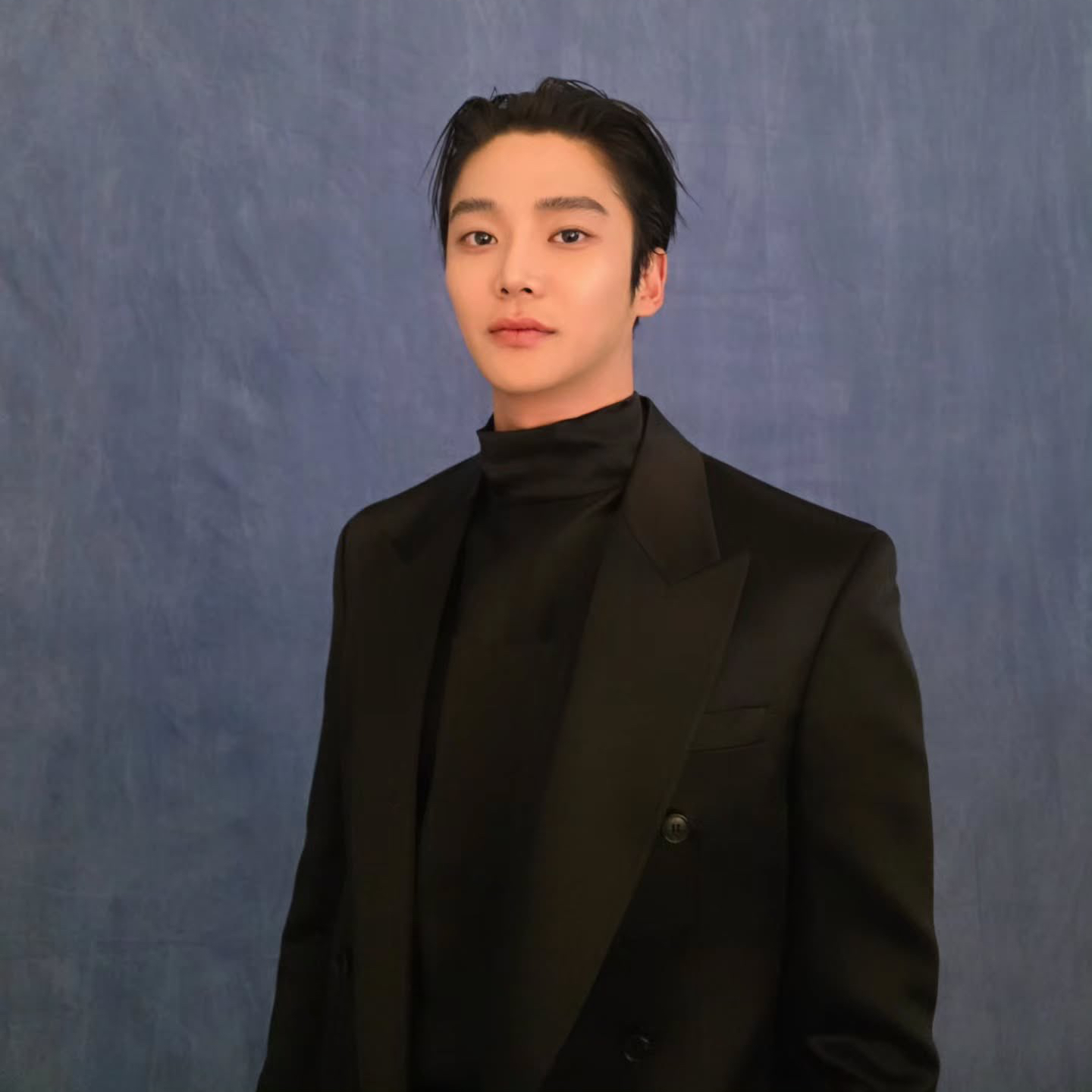 Behind-the-scenes cut of Rowoon
