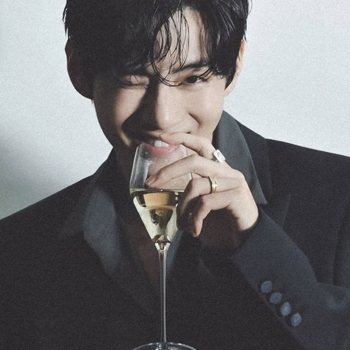 A moment captured by V (BTS)'s fan