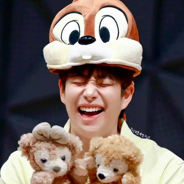 Behind-the-scenes cut of MJ (ASTRO)