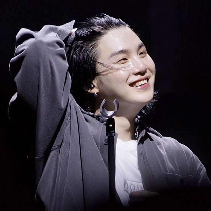 Behind-the-scenes cut of SUGA (BTS)