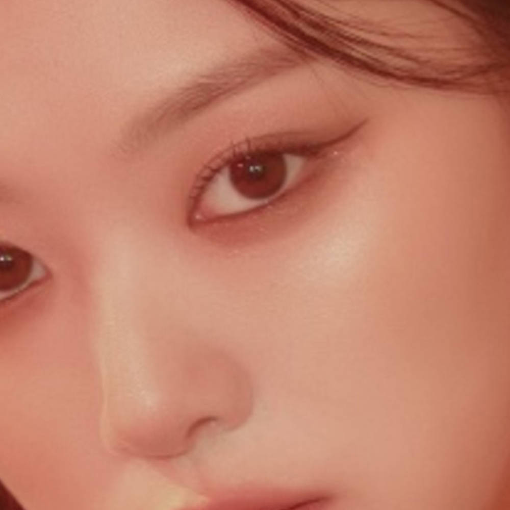 Behind-the-scenes cut of HyunJin (Loossemble)