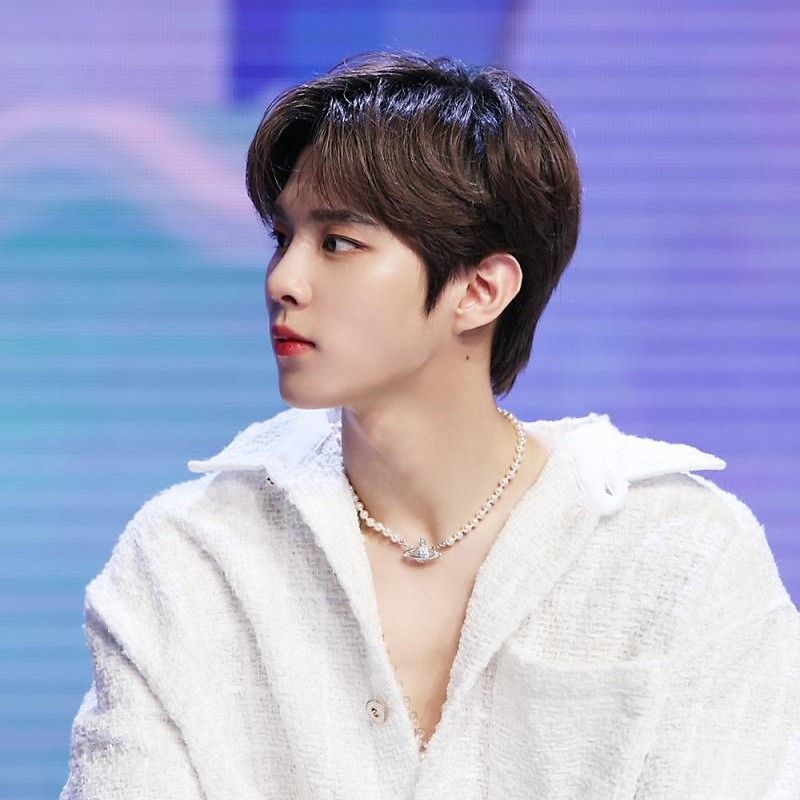A moment captured by Kim Wooseok's fan