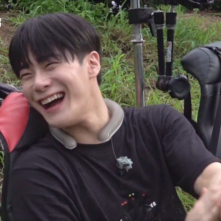 Behind-the-scenes cut of Moonbin (ASTRO)