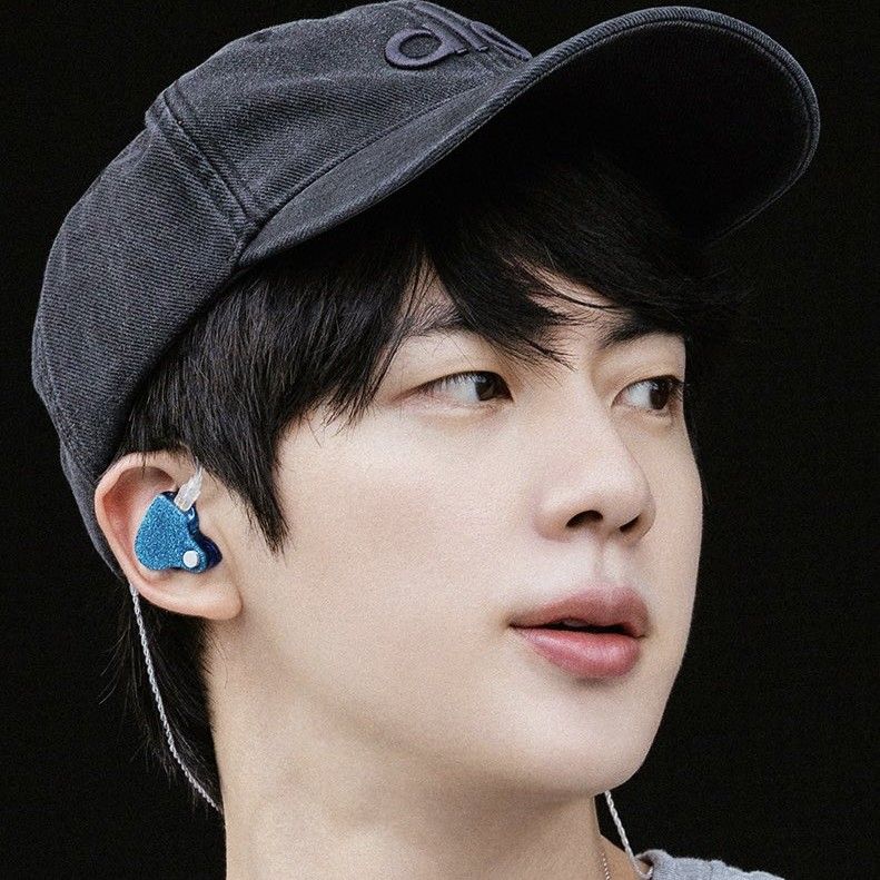 ジン (BTS)の最近の活動写真