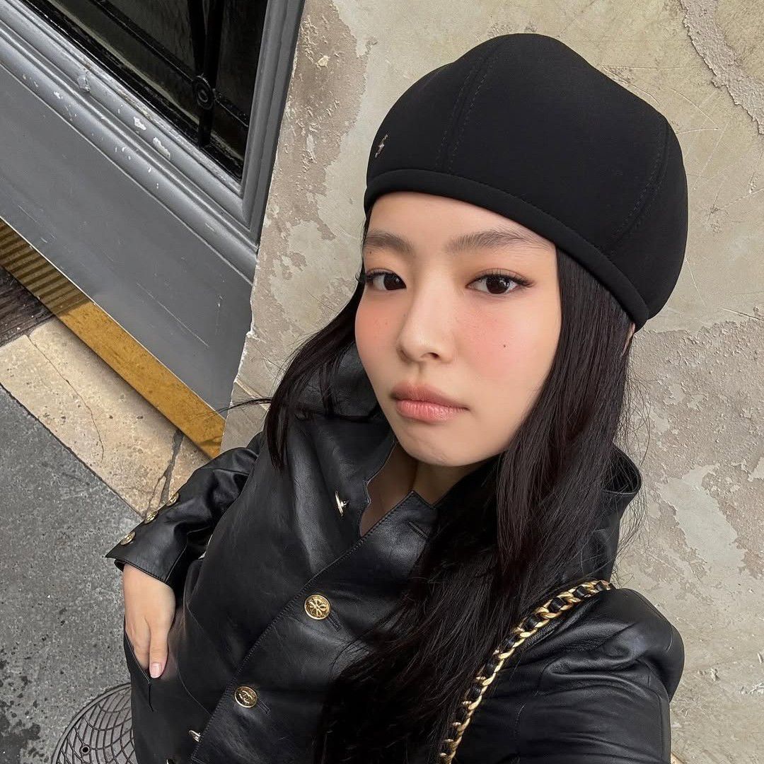 Jennie (BLACKPINK)粉丝拍下的瞬间