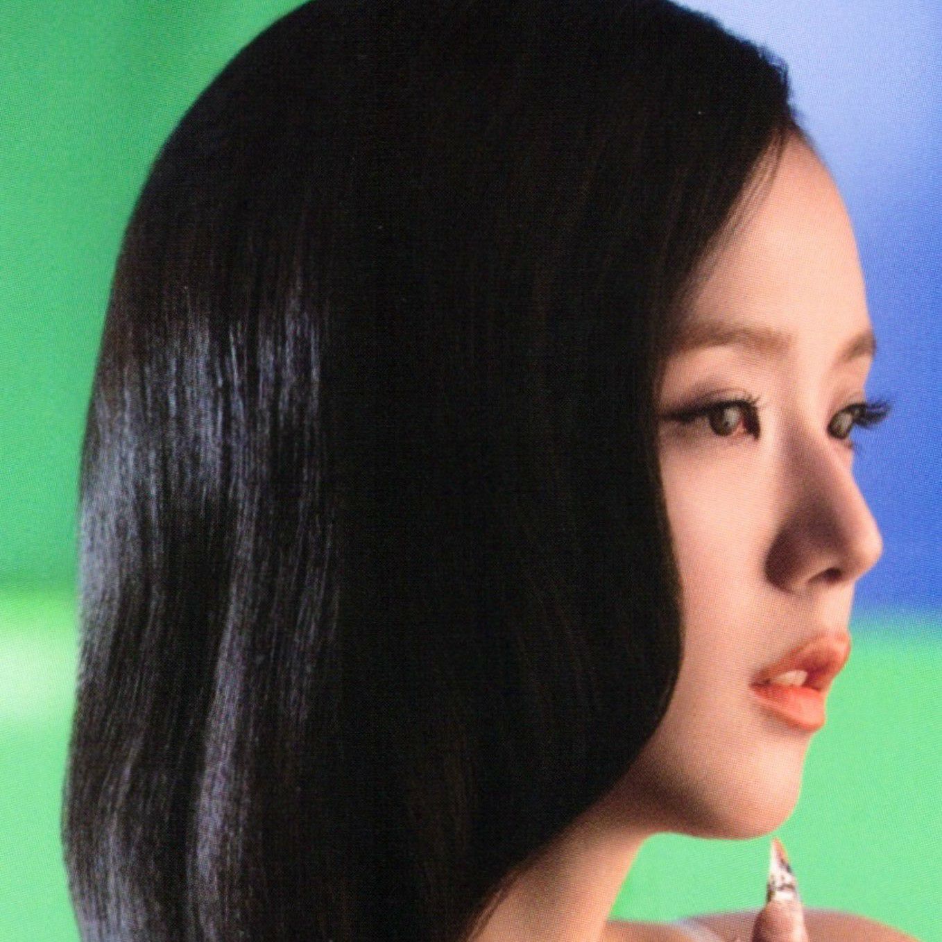 Behind-the-scenes cut of Jisoo (BLACKPINK)