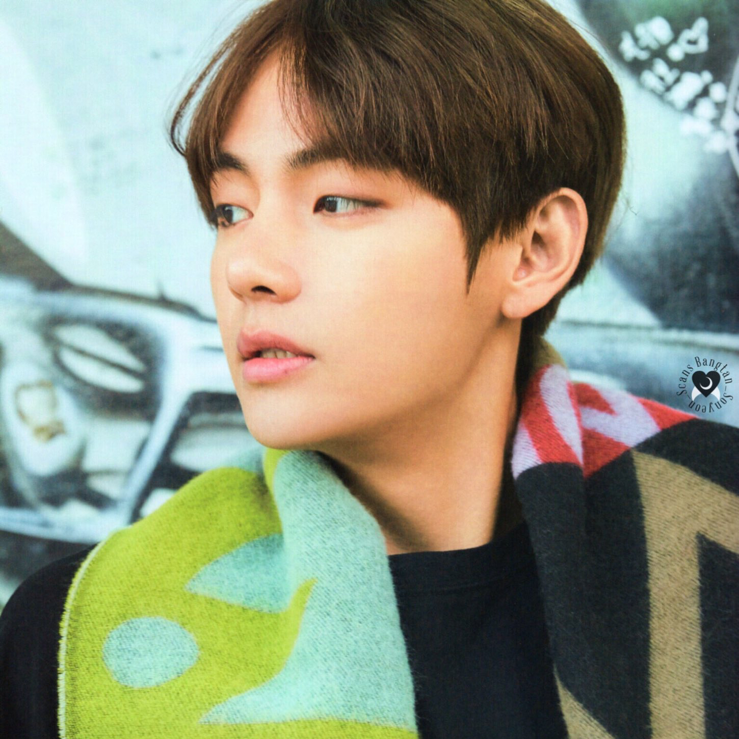 V (防彈少年團)的最新活動照片