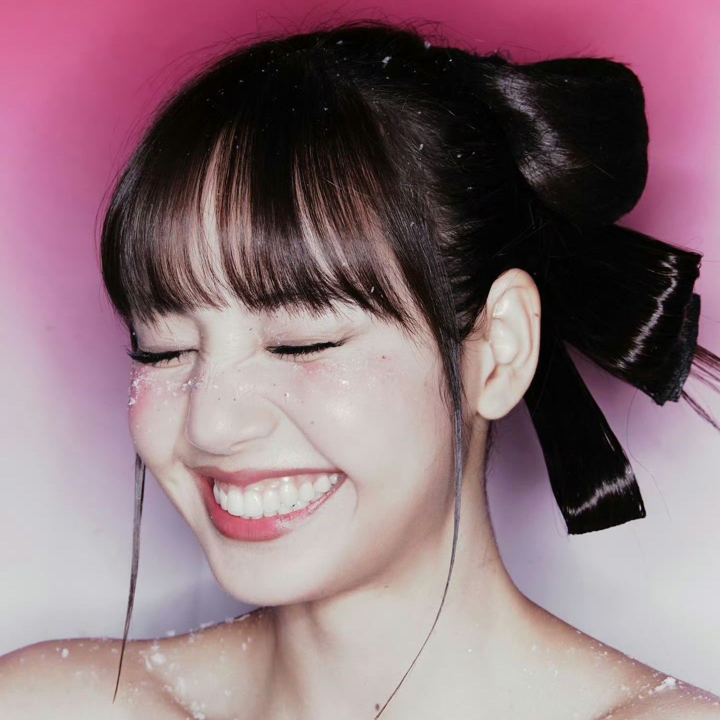 Latest photo of Lisa (BLACKPINK)