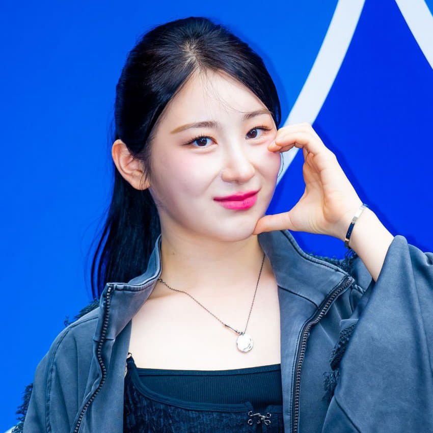 Recent activity shot of Lee Chaeyeon