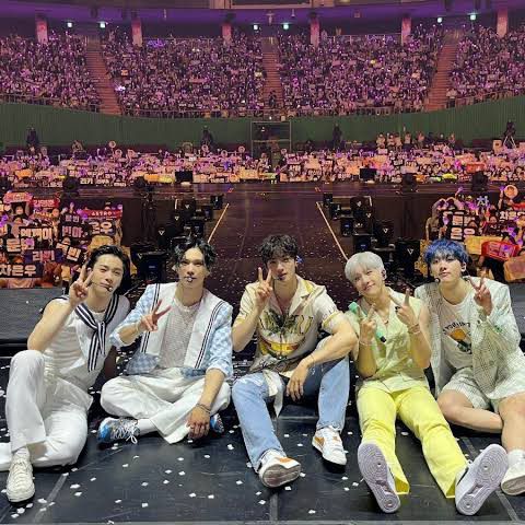 A moment captured by ASTRO's fan