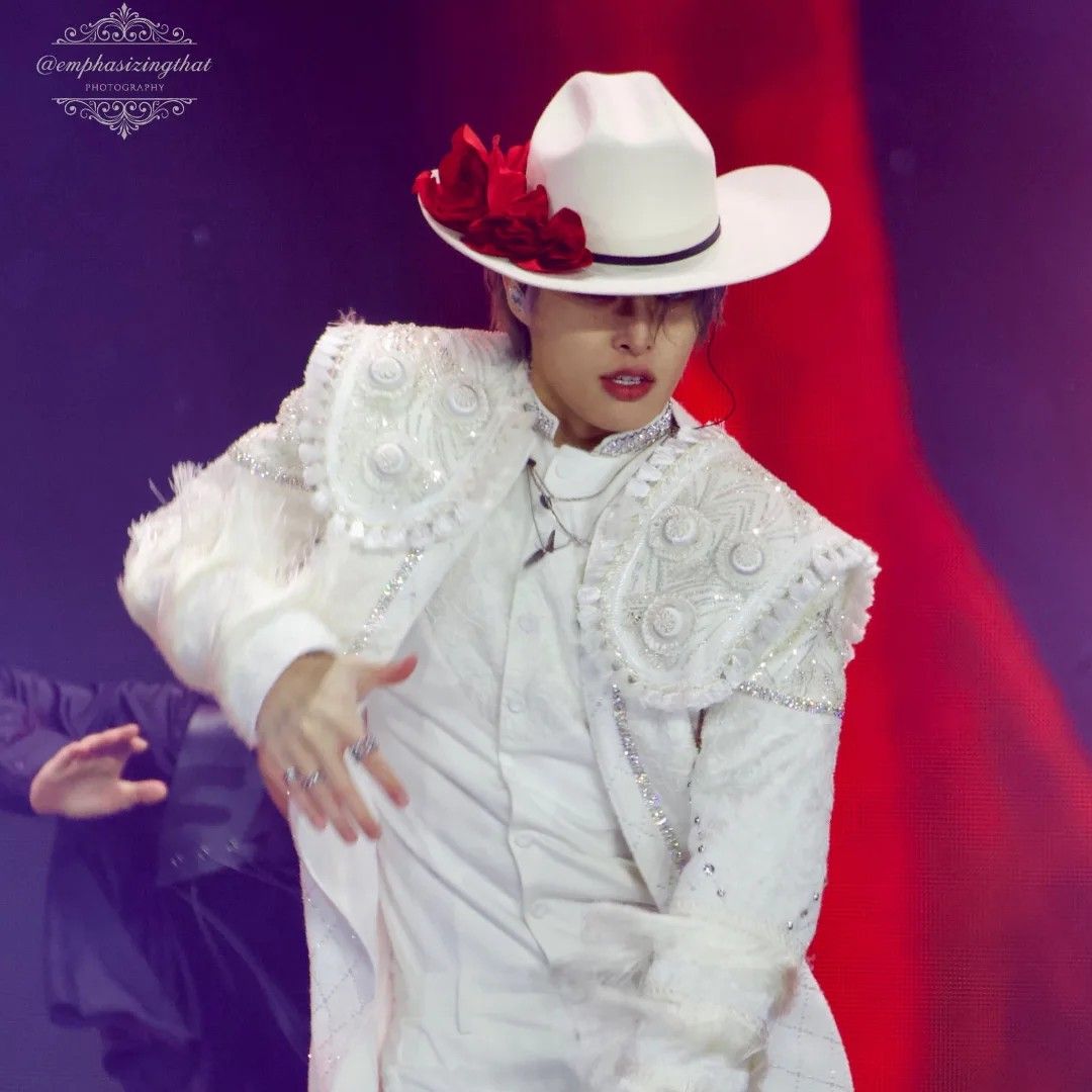 에이티즈 최근 활동샷