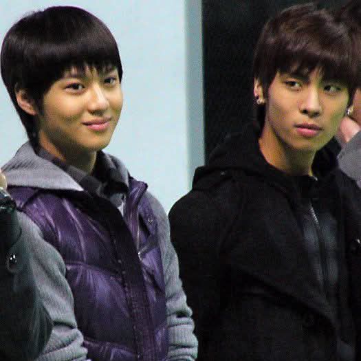A moment captured by Jonghyun (SHINee)'s fan