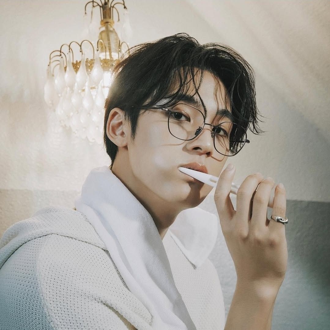 Behind-the-scenes cut of Mingyu (SEVENTEEN)