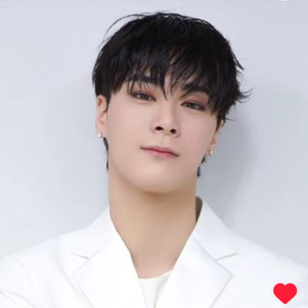Behind-the-scenes cut of Moonbin (ASTRO)