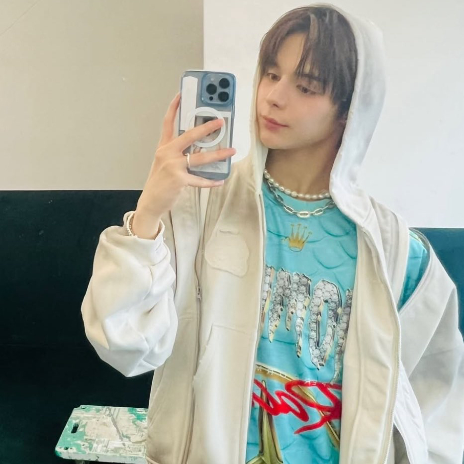 A moment captured by Justin (SMTR25)'s fan