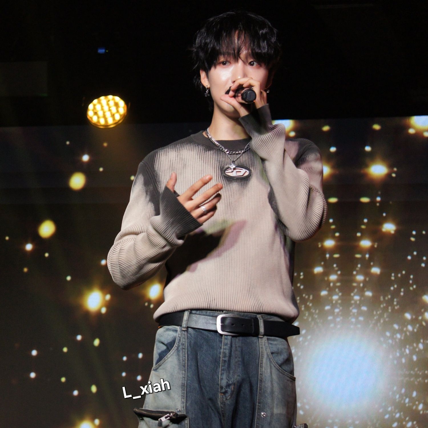 Behind-the-scenes cut of Lim Youngmin