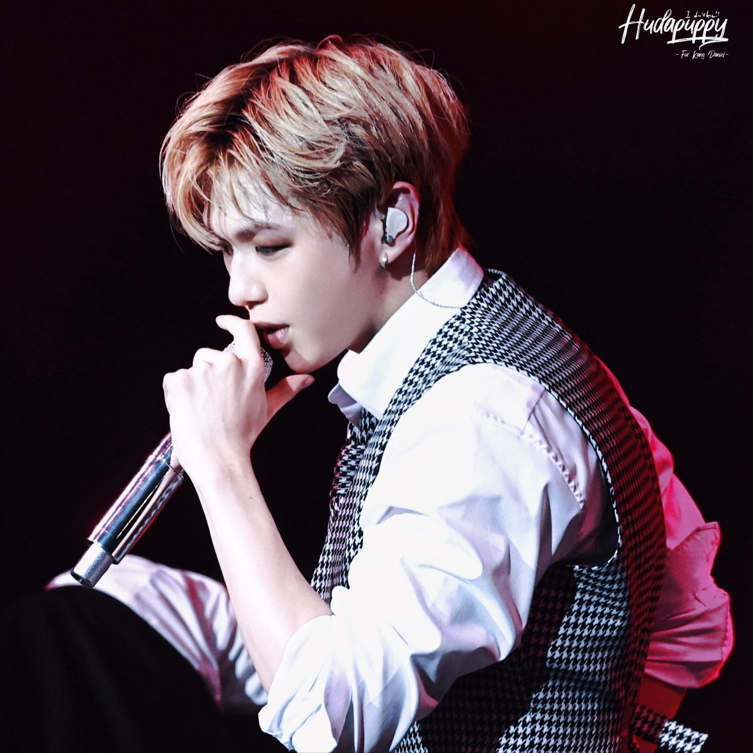 Latest photo of Kang Daniel