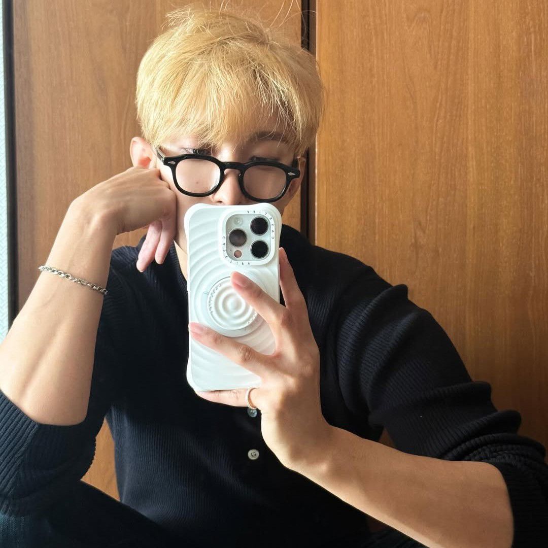 DK (SEVENTEEN)的幕後花絮