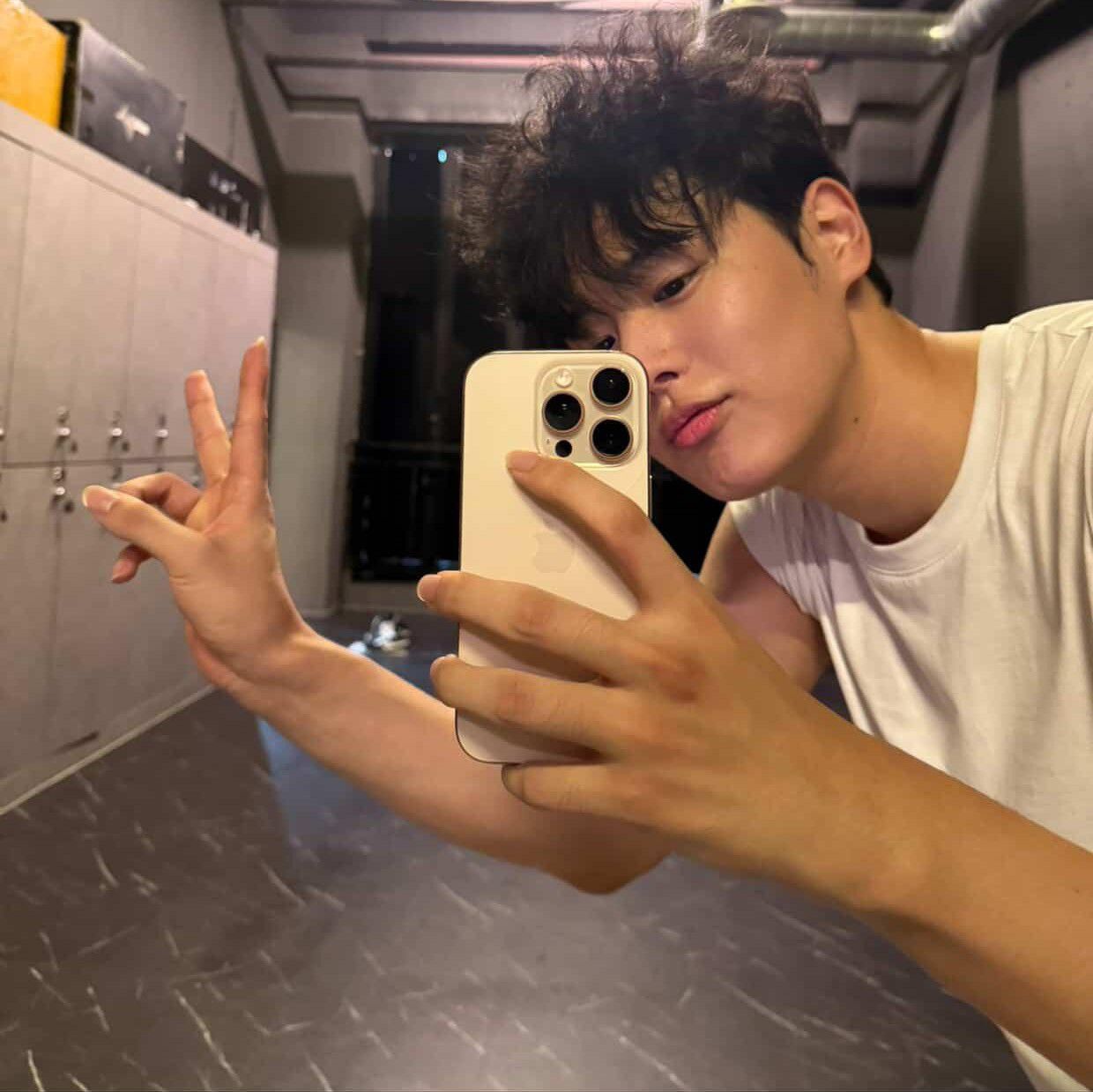 Recent activity shot of Choi Byungchan