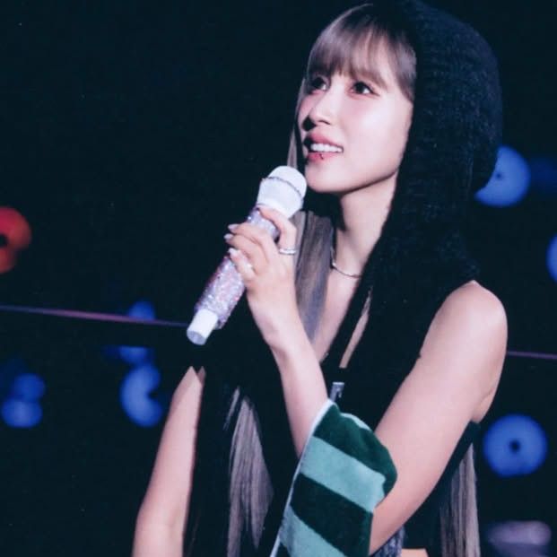 Latest photo of Mina (TWICE)