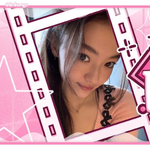 A moment captured by Ella (MEOVV)'s fan