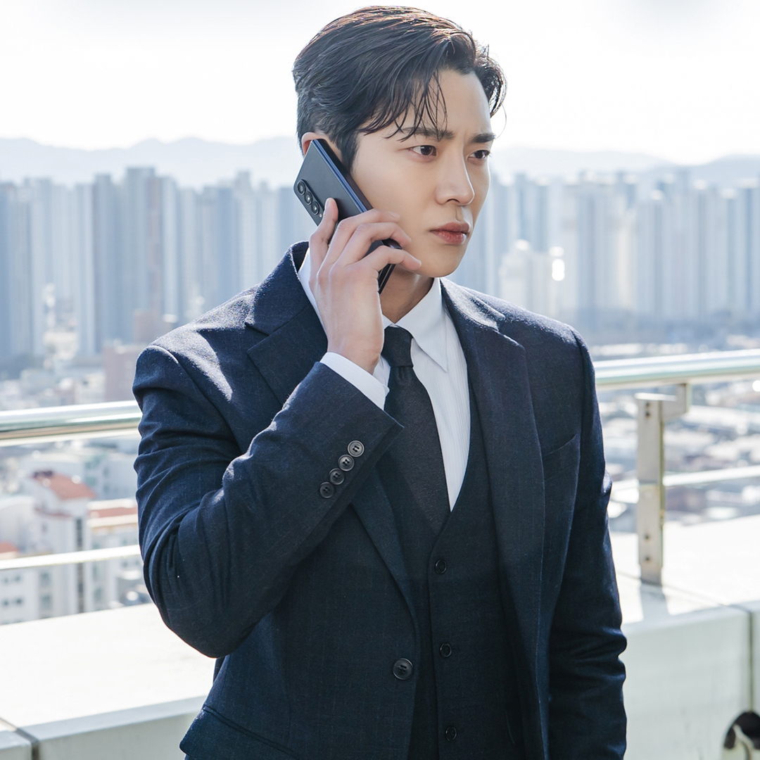 Behind-the-scenes cut of Rowoon