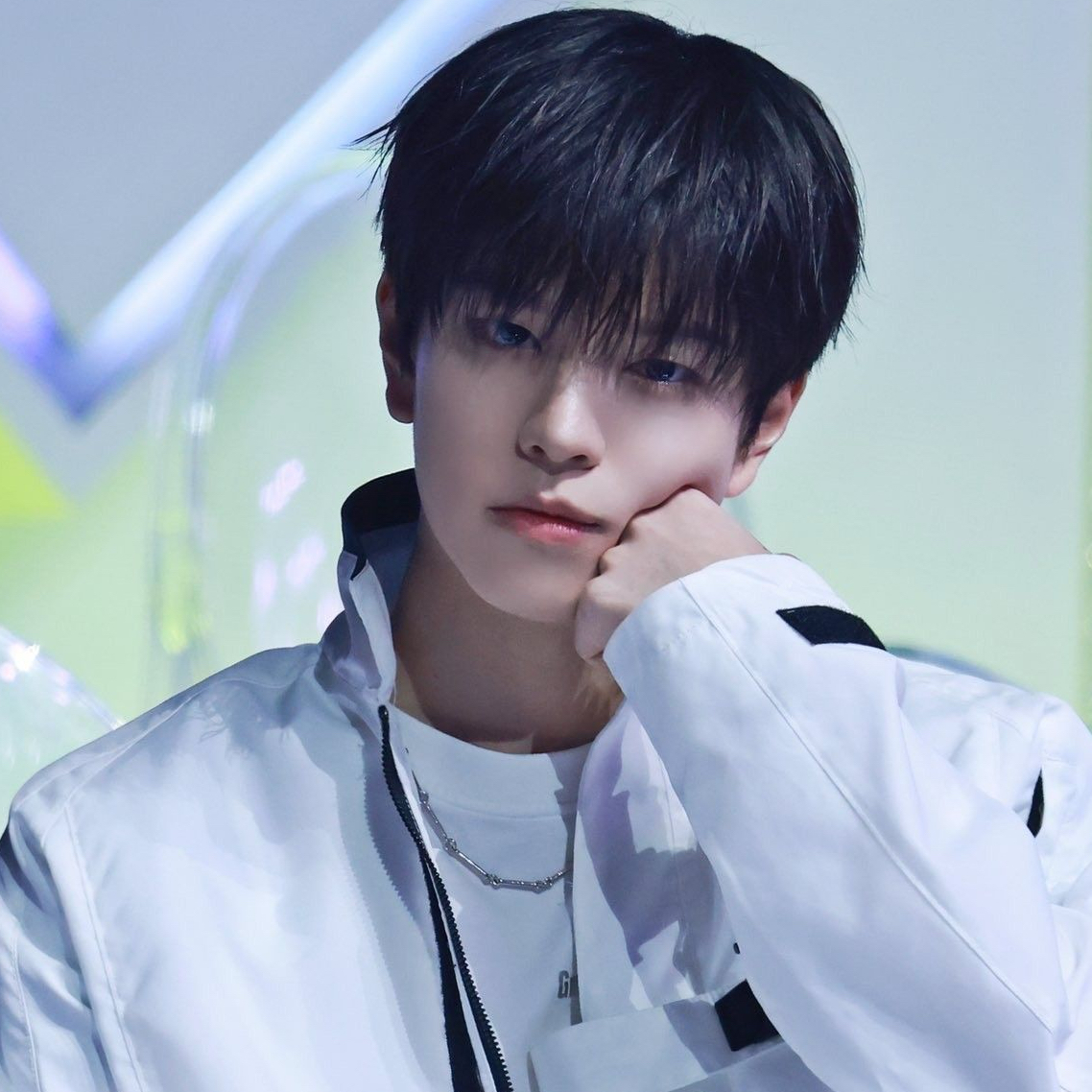 Behind-the-scenes cut of Seungmin (Stray Kids)